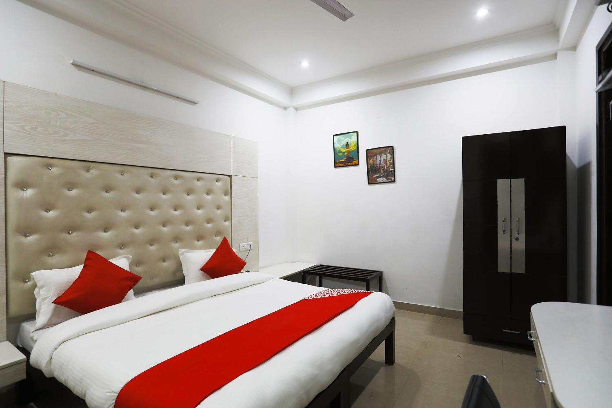 Super Collection O Tipsyy Inn 014 Gurgaon Dış mekan fotoğraf
